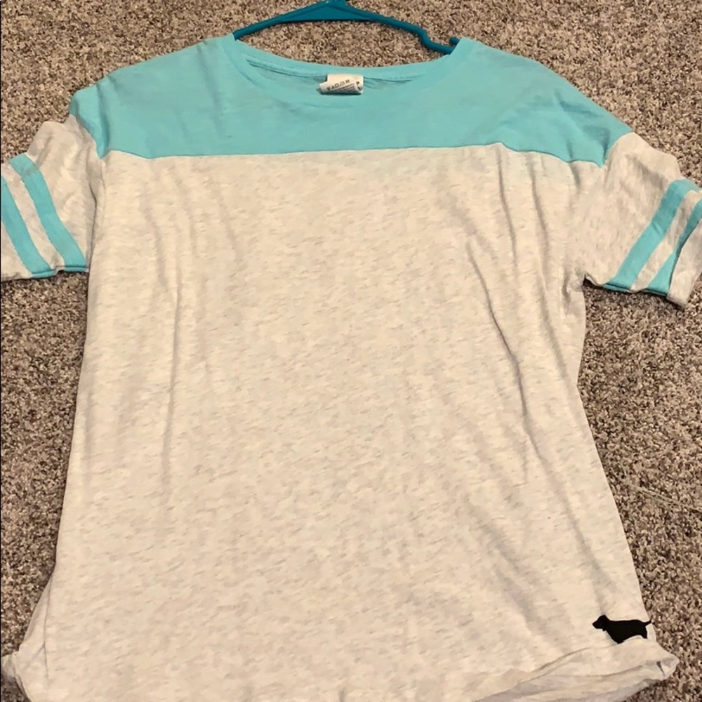 Pink tshirts xs